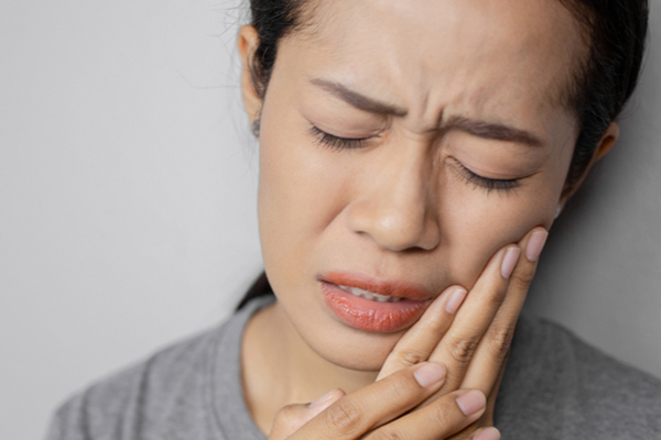 Why You Should Avoid The ER For Emergency Dental Care